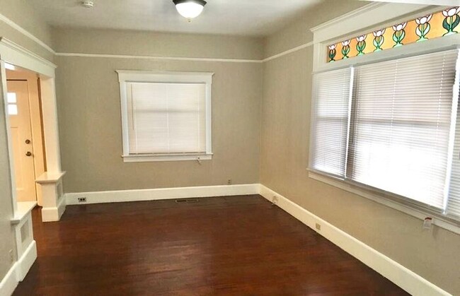 Building Photo - 2 bed 2 bath House in Vallejo - AVAILABLE ...