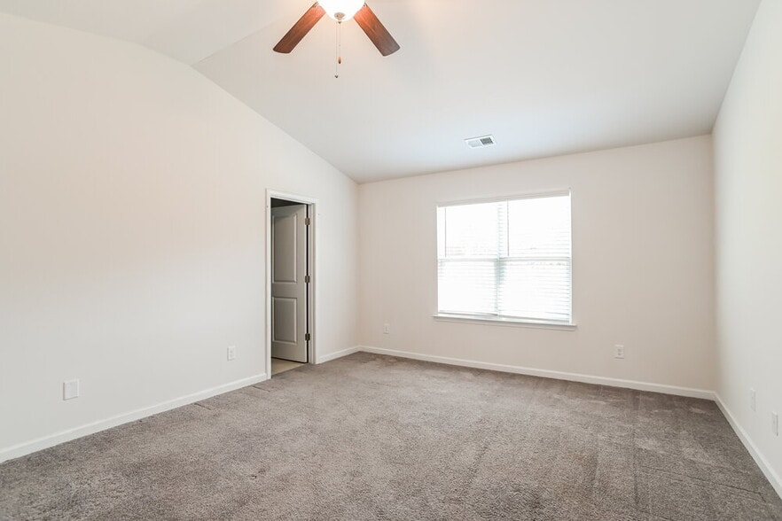 Building Photo - 4338 Drifter Dr
