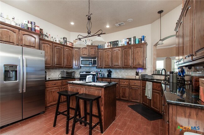 Building Photo - 2513 Jackson Dr