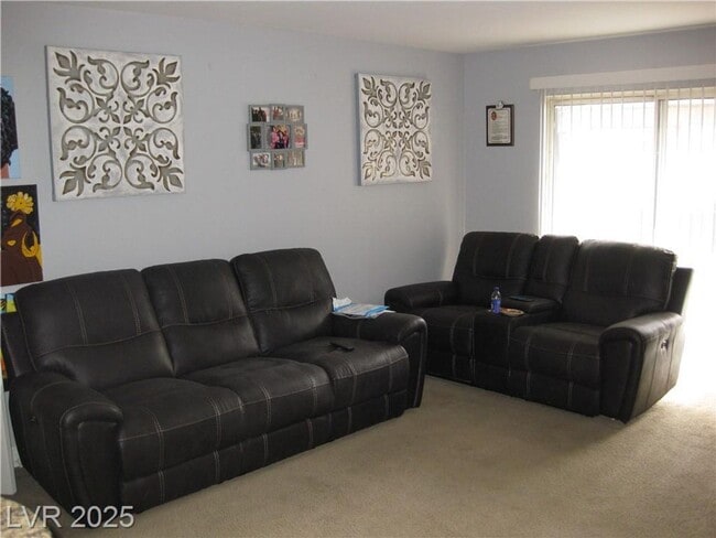 Building Photo - Beautiful SW condo close to the Las Vegas ...
