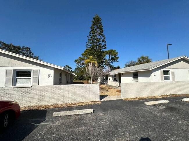 Building Photo - 443 90th Ave N