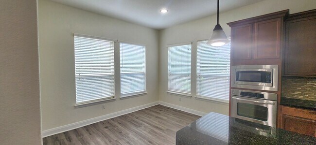 Building Photo - The Summit at Alamo Ranch-Gorgeous 5-Bedroom Home