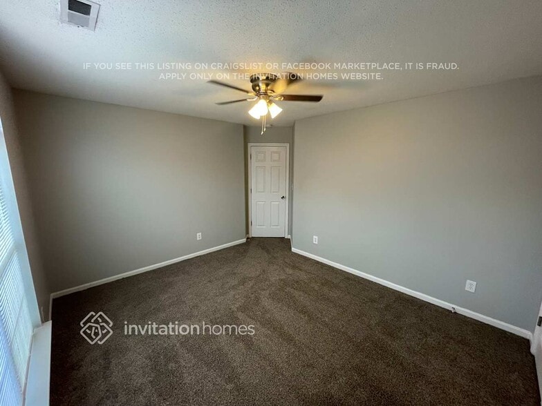 Building Photo - 5345 Kim St SW