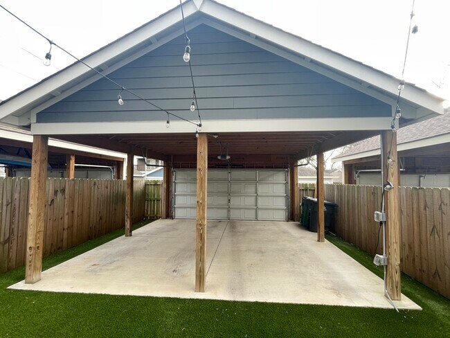 Building Photo - Nations home built in 2018 with lots of up...