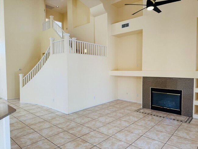 Building Photo - 7798 E Buteo Dr