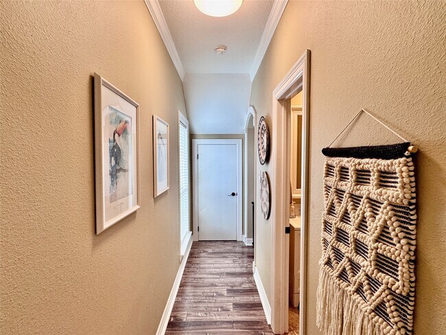 Building Photo - 1177 Sailfish St