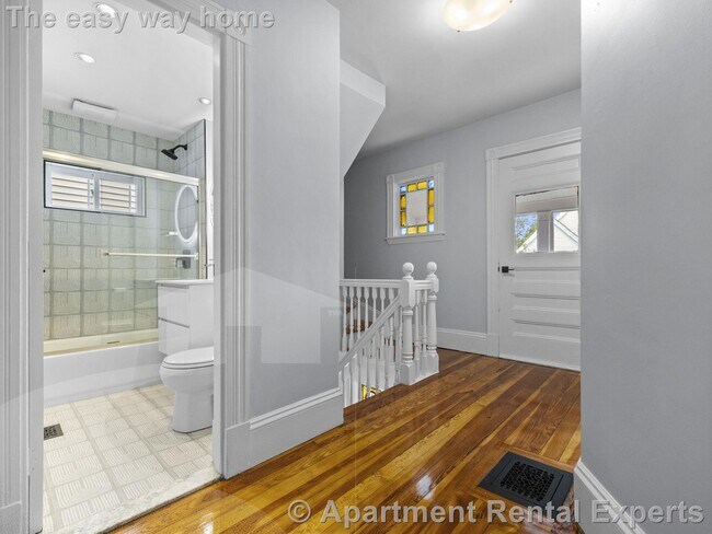 Building Photo - 39 Hancock St