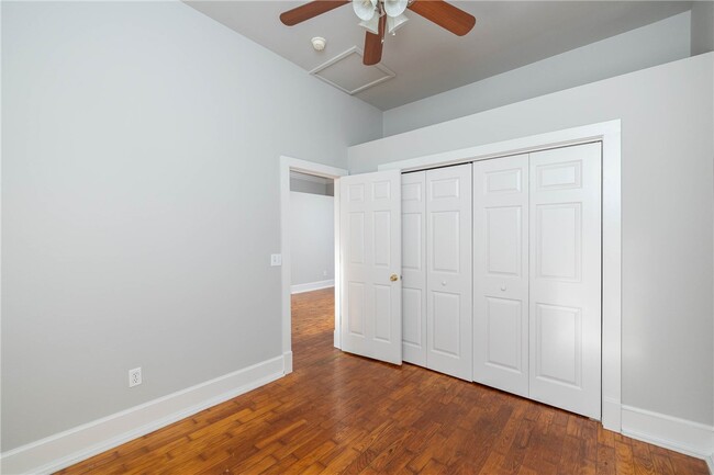 Building Photo - 349 Rollston Ave