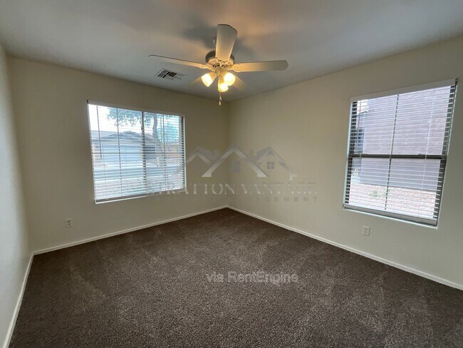 Building Photo - 25654 W Satellite Ln