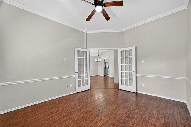 Building Photo - 3619 Parkshire Dr