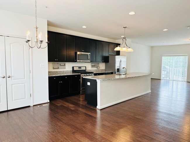 Building Photo - TOWNHOME AVAILABLE IN BALTIMORE CITY