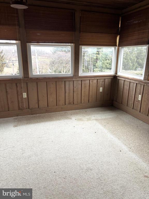 Building Photo - 574 Cinder Rd