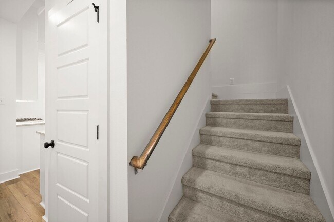 Building Photo - Beautiful 4-Bedroom Home in Parks at Water Oaks – Gonzales, LA