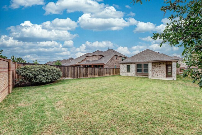 Building Photo - 15211 Stuart Bat Cave Ln