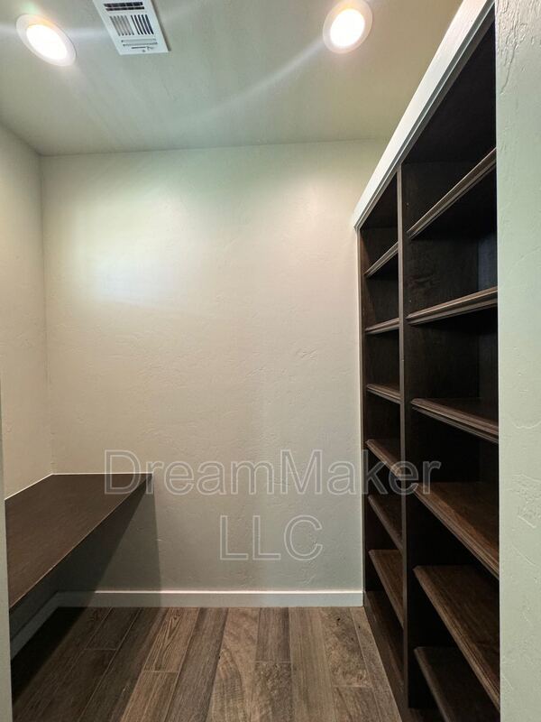 Building Photo - 4826 Magnolia Meadow Way
