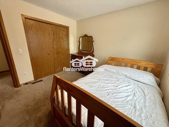 Building Photo - SFH - 6 Bed Farmington for Rent - Avail May 2026