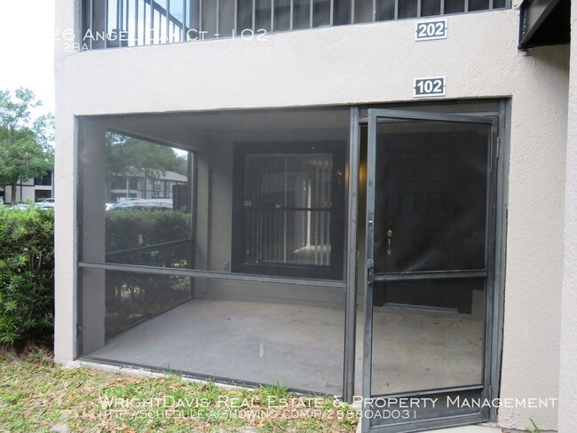 Building Photo - 2/2 Condo in North Oaks with Pool