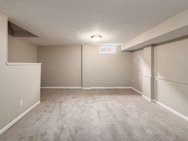 Building Photo - 1766 Willoway Cir S