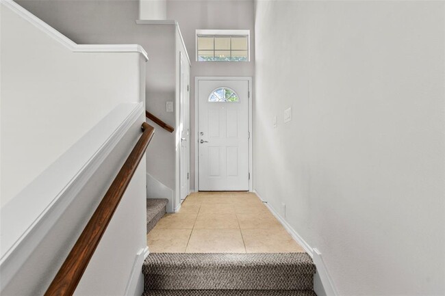 Building Photo - 13600 Breton Ridge St
