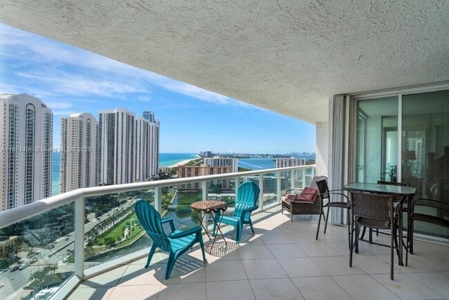 Building Photo - 16400 Collins Ave