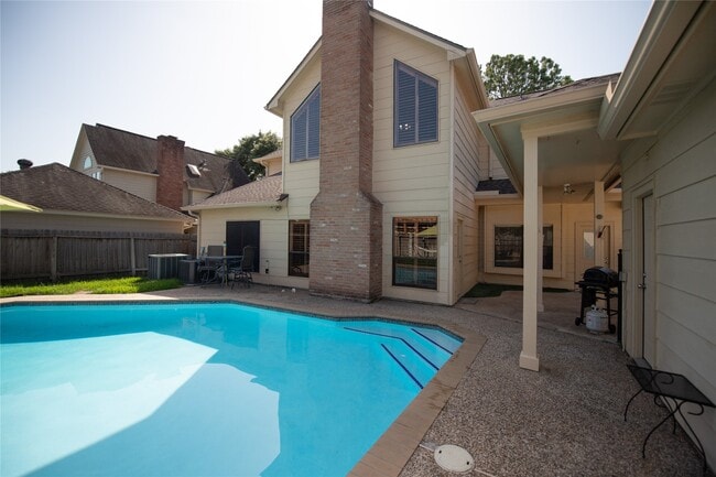 Building Photo - 1719 Galleon Oaks Dr