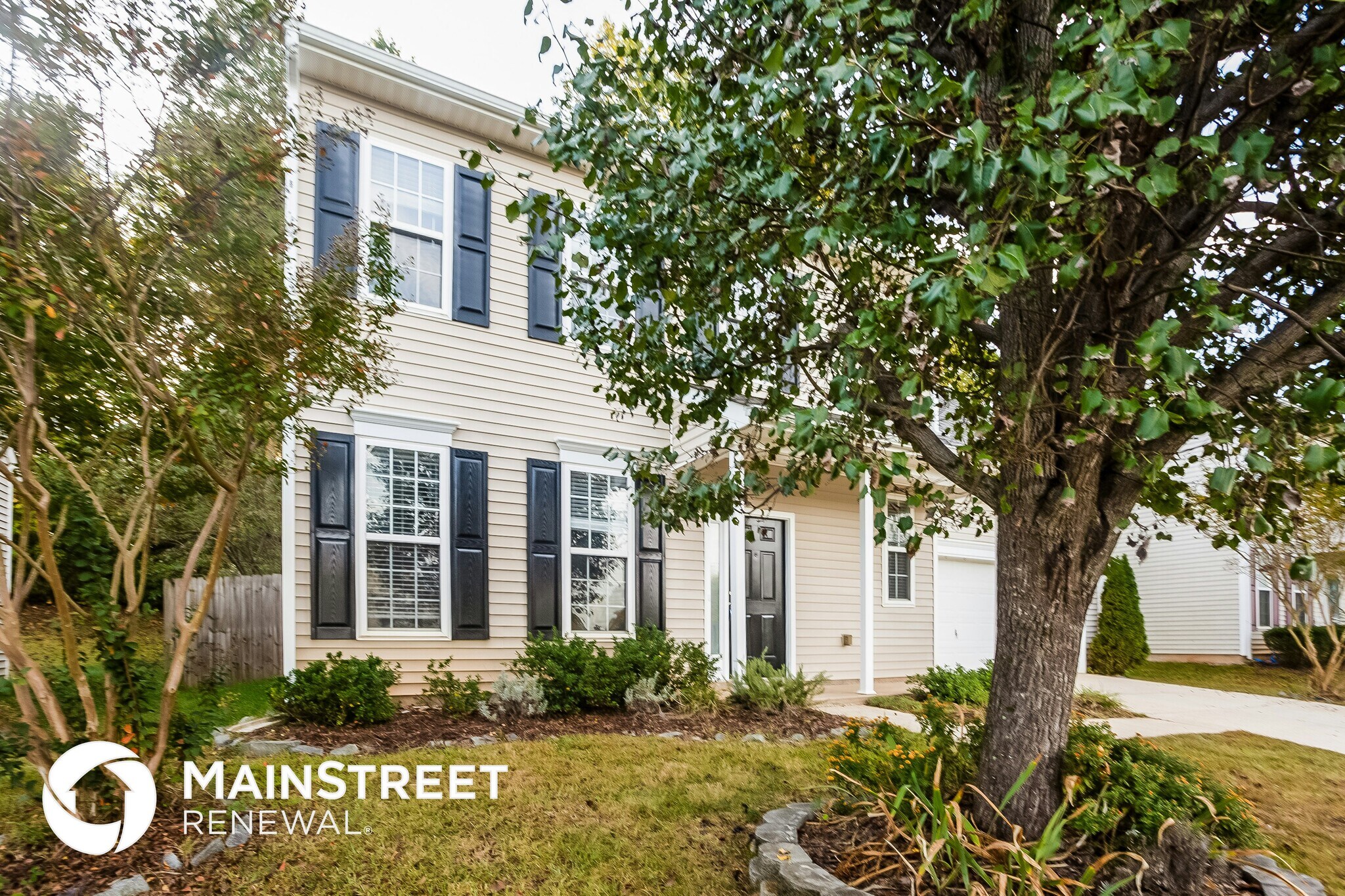 Building Photo - 8104 Weeping Fig Ln