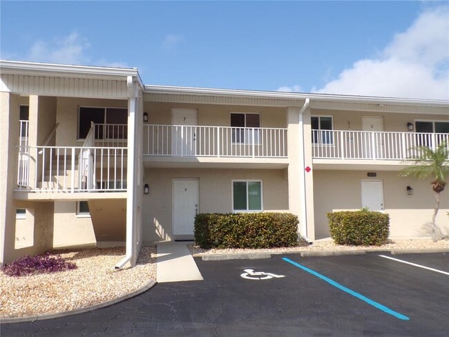 Building Photo - 1335 Mineo Dr