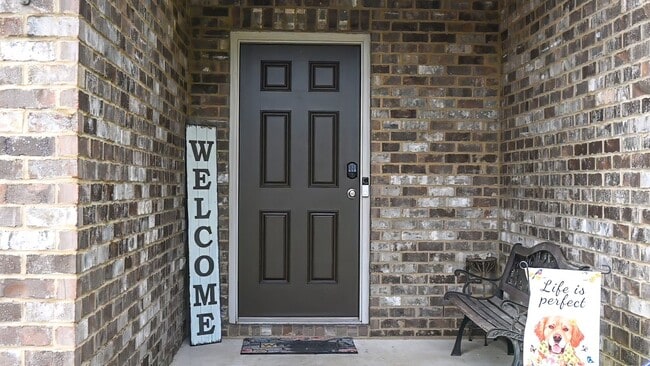 Building Photo - 4 bedroom 2 bath/Midland, GA community/Columbus, GA and near Ft. Moore