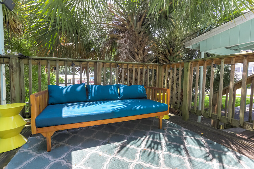 Building Photo - 608 N 9th Ave