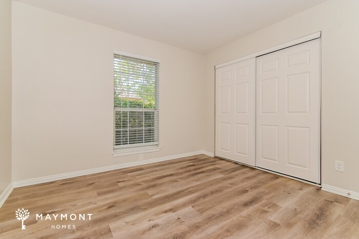 Building Photo - 116 Gregory Dr