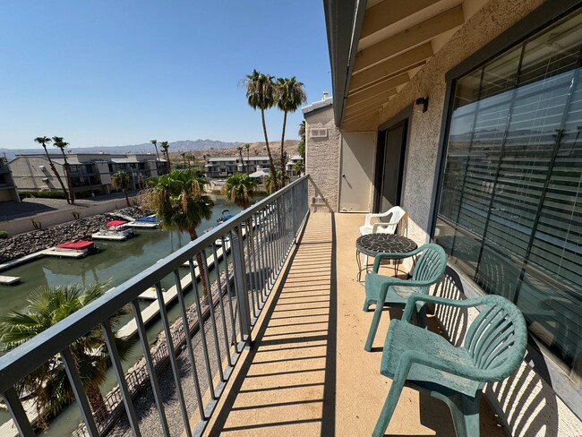 Building Photo - 2BR Furnished Condo Riverfront complex wit...