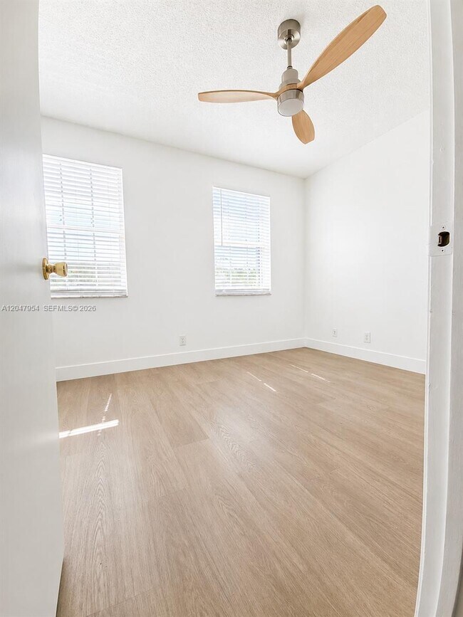 Building Photo - 3 Whitehead Cir