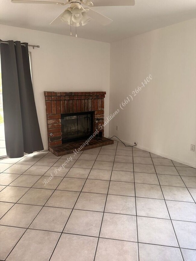 Building Photo - SUMMER SPECIAL!! 50% OFF FIRST MONTH'S RENT