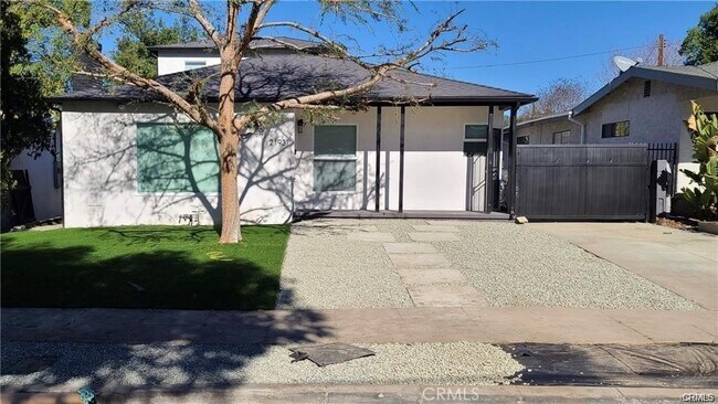 Primary Photo - 21931 Ybarra Rd