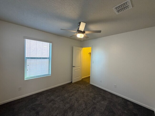 Building Photo - 4 Bedroom + Office Home Available Near Loma Colorado Blvd NE & Broadmoor Blvd NE in Rio Rancho!