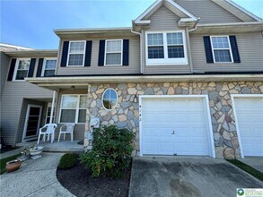 Building Photo - 4142 Huckleberry Dr