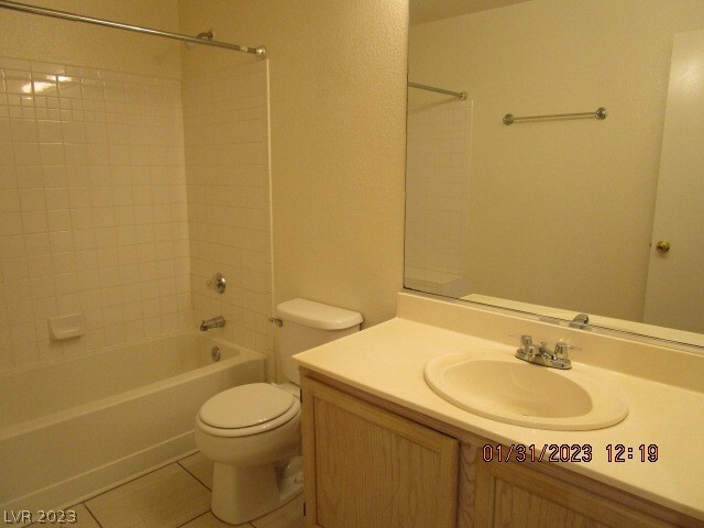 Primary Photo - 5415 W Harmon Ave