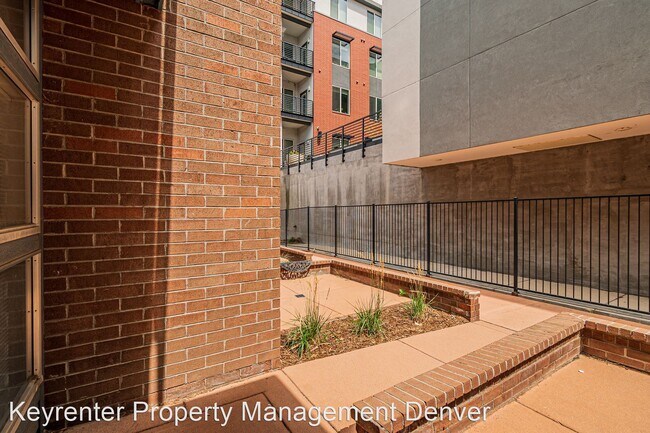 Building Photo - 2 br, 2.5 bath House - 1473 27th Street