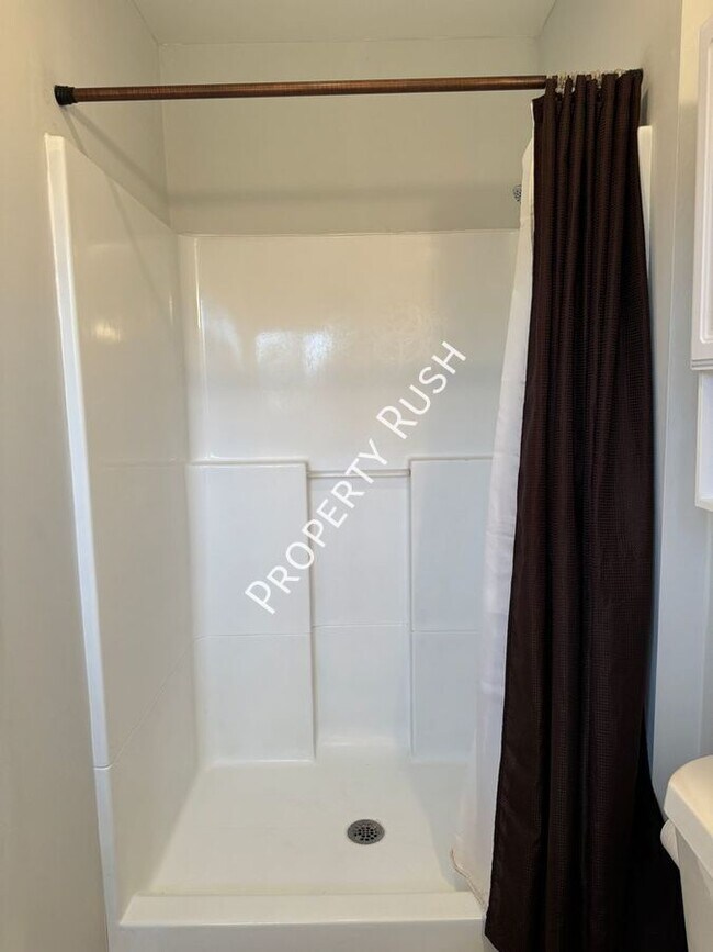 Building Photo - 2307 Arroyo Dr