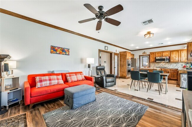 Building Photo - 9248 Evergreen Canyon Dr