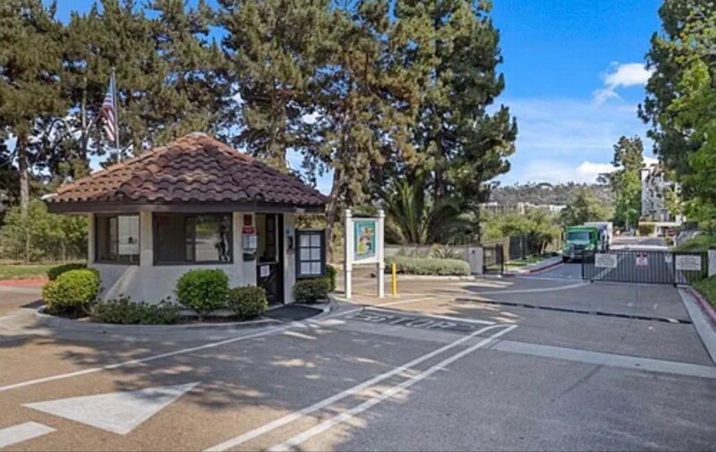 Building Photo - 5895 Friars Rd