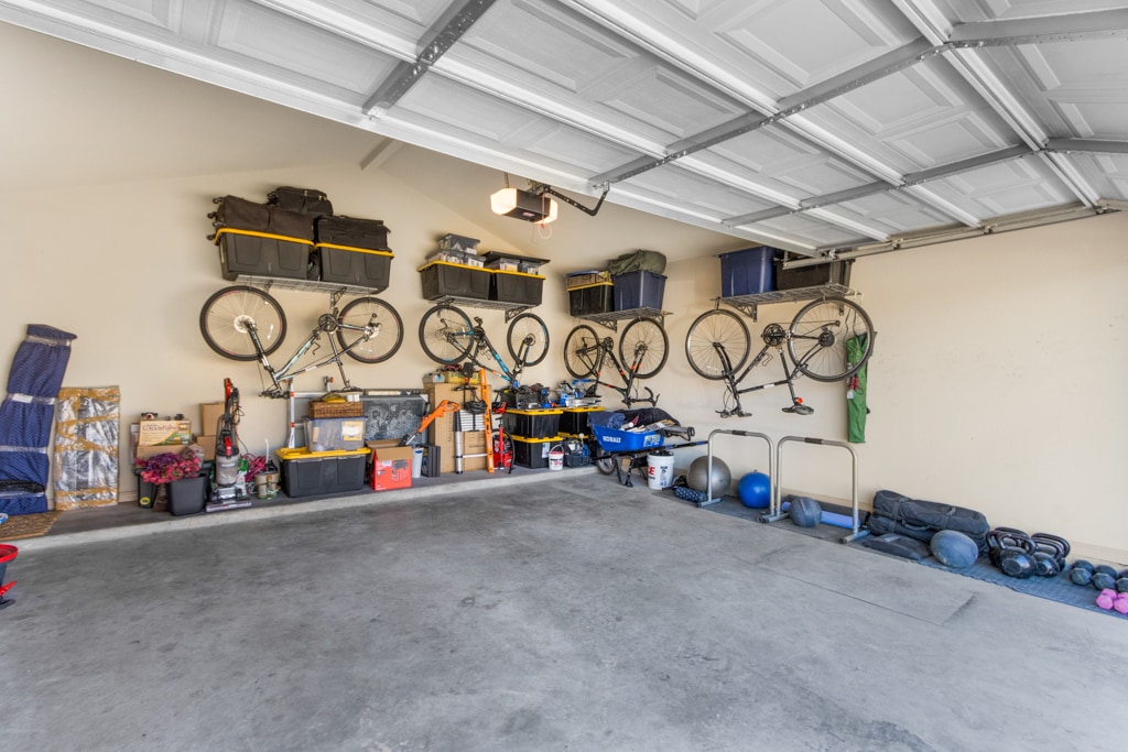 Garage with Extra Storage - 11341 Manuel Moreno Dr