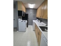 Building Photo - 1241 Wagon Wheel Rd