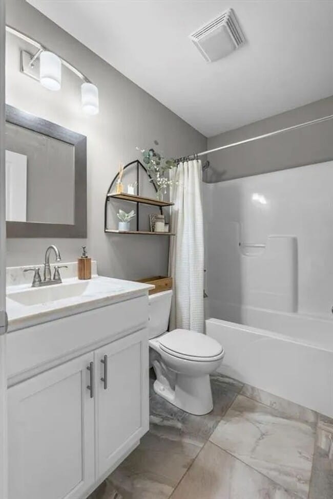 Building Photo - Beautiful Home in Savers Farm – Jackson, MO