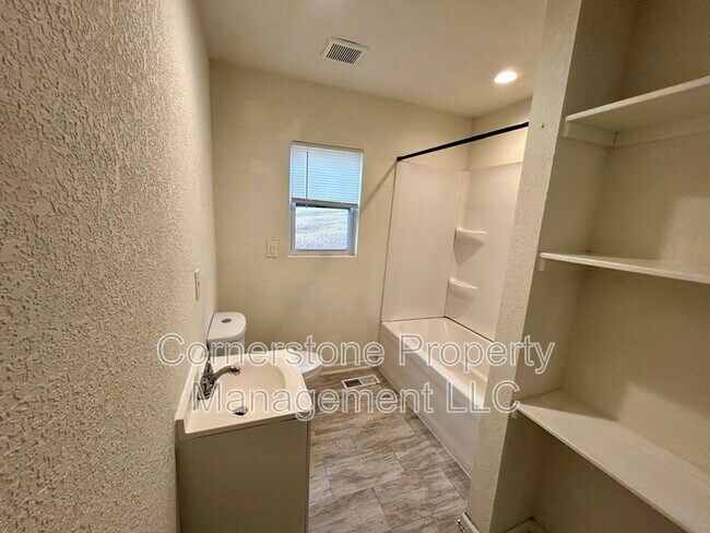 Building Photo - 34040 W 84th St