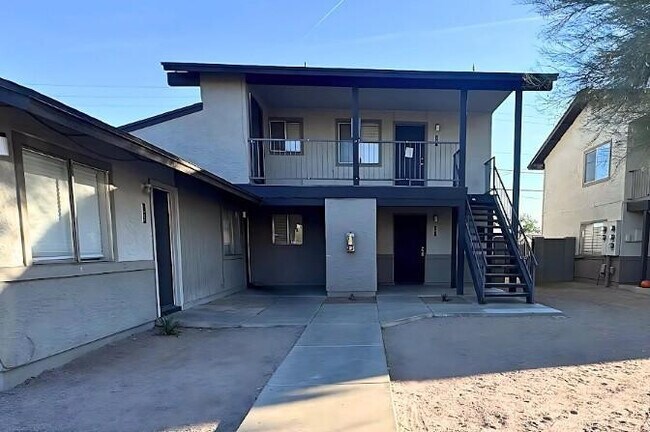 Building Photo - 725 W 1st Ave