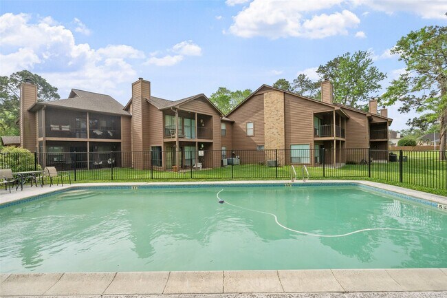 Building Photo - 20271 Sunny Shores Dr