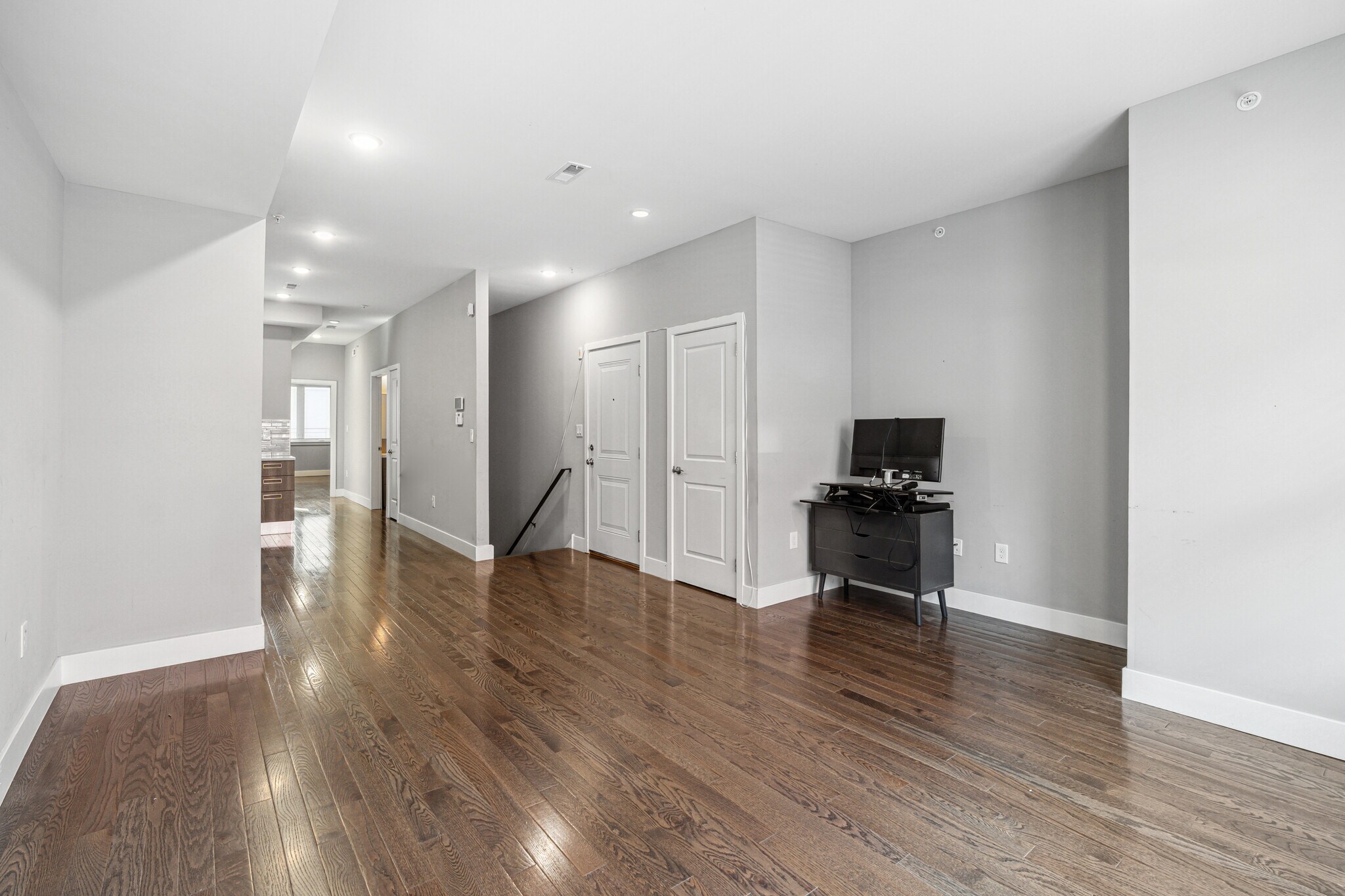 Building Photo - 912 N 16th St