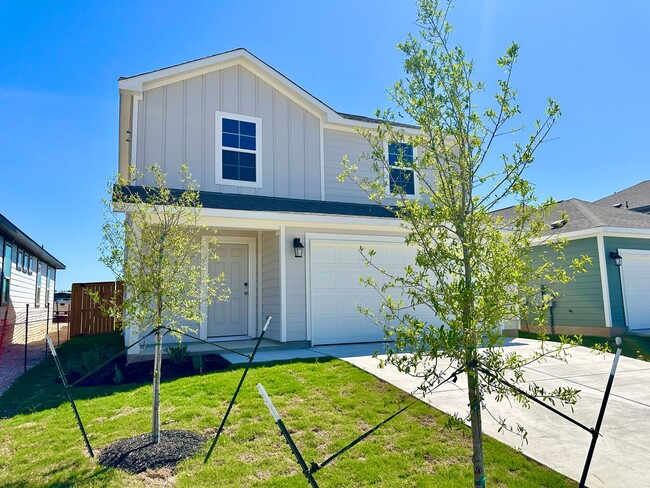 Building Photo - COMING SOON - Stunning 3 Bed, 2.5 Bath Hom...