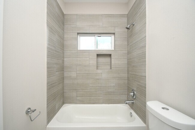 Building Photo - 5904 Gardendale Dr